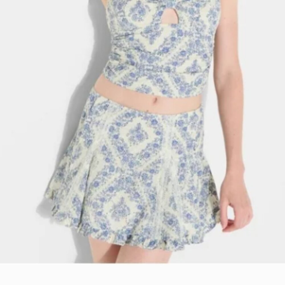 Wild Fable Above Knee Godet Full Skirt Blue Floral Size M NWOT